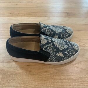 Vionic Splendid Midi Slip On Leather Sneakers Natural Snake Pattern Comfort 10